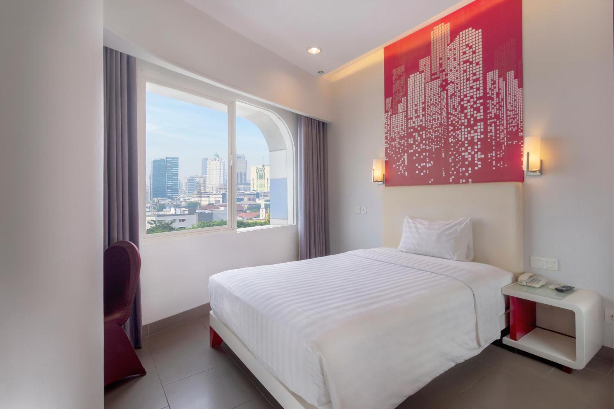 โรงแรมบลู สกาย เปตามบุราน จาการ์ตา ภายนอก รูปภาพ