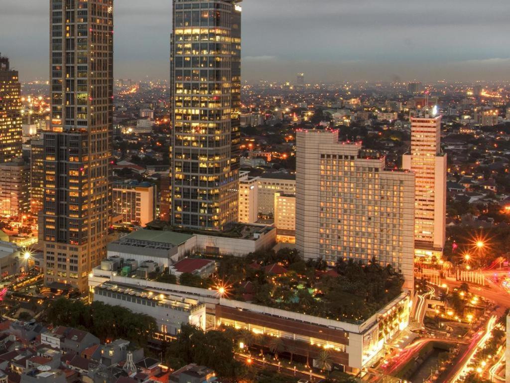 โรงแรมบลู สกาย เปตามบุราน จาการ์ตา ภายนอก รูปภาพ