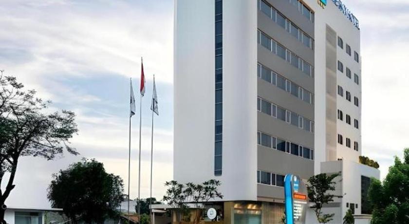 โรงแรมบลู สกาย เปตามบุราน จาการ์ตา ภายนอก รูปภาพ