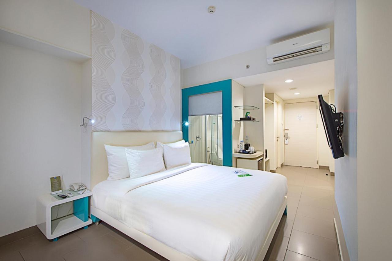 โรงแรมบลู สกาย เปตามบุราน จาการ์ตา ภายนอก รูปภาพ